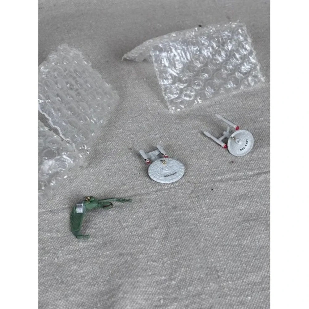 Hallmark Keepsake Ornament The Ships of Star Trek Set of 3 Dated‎ 1995